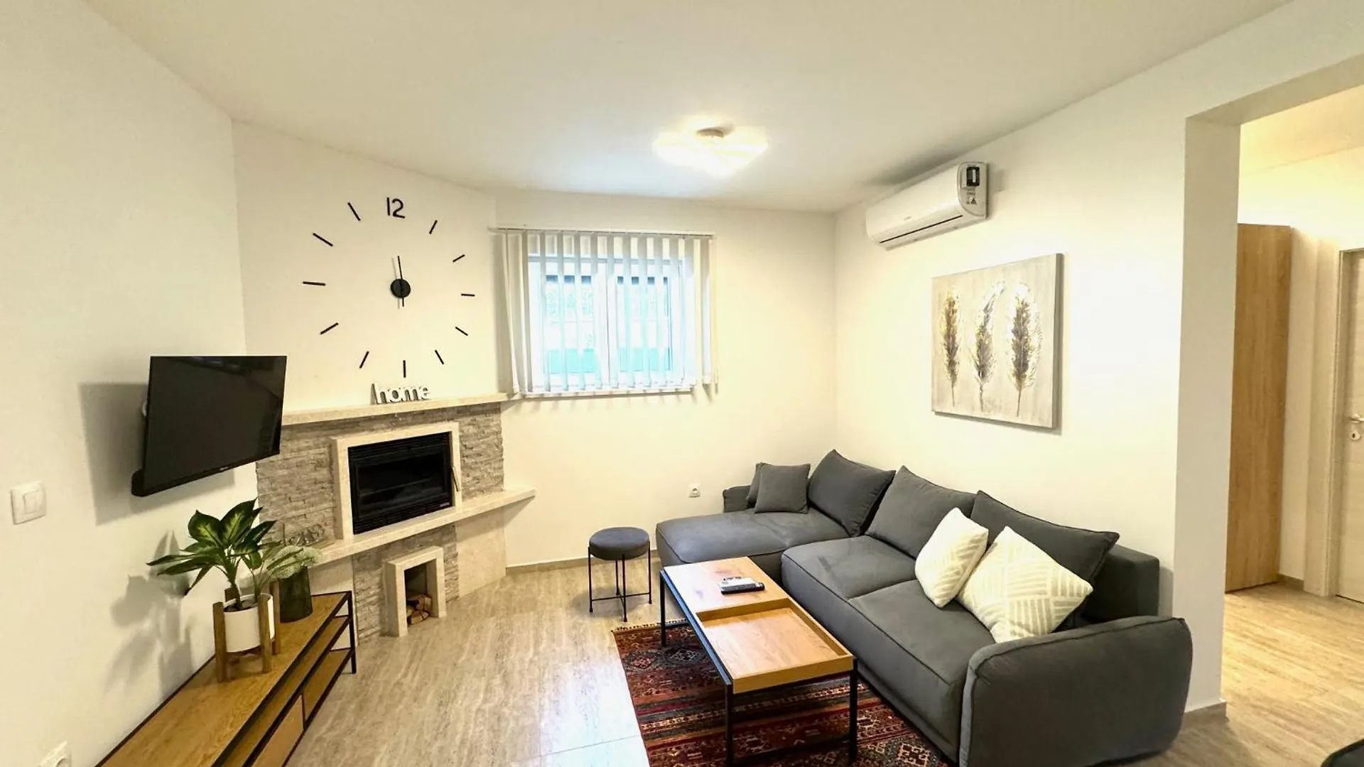 Apartments Kata Medulin 0*,